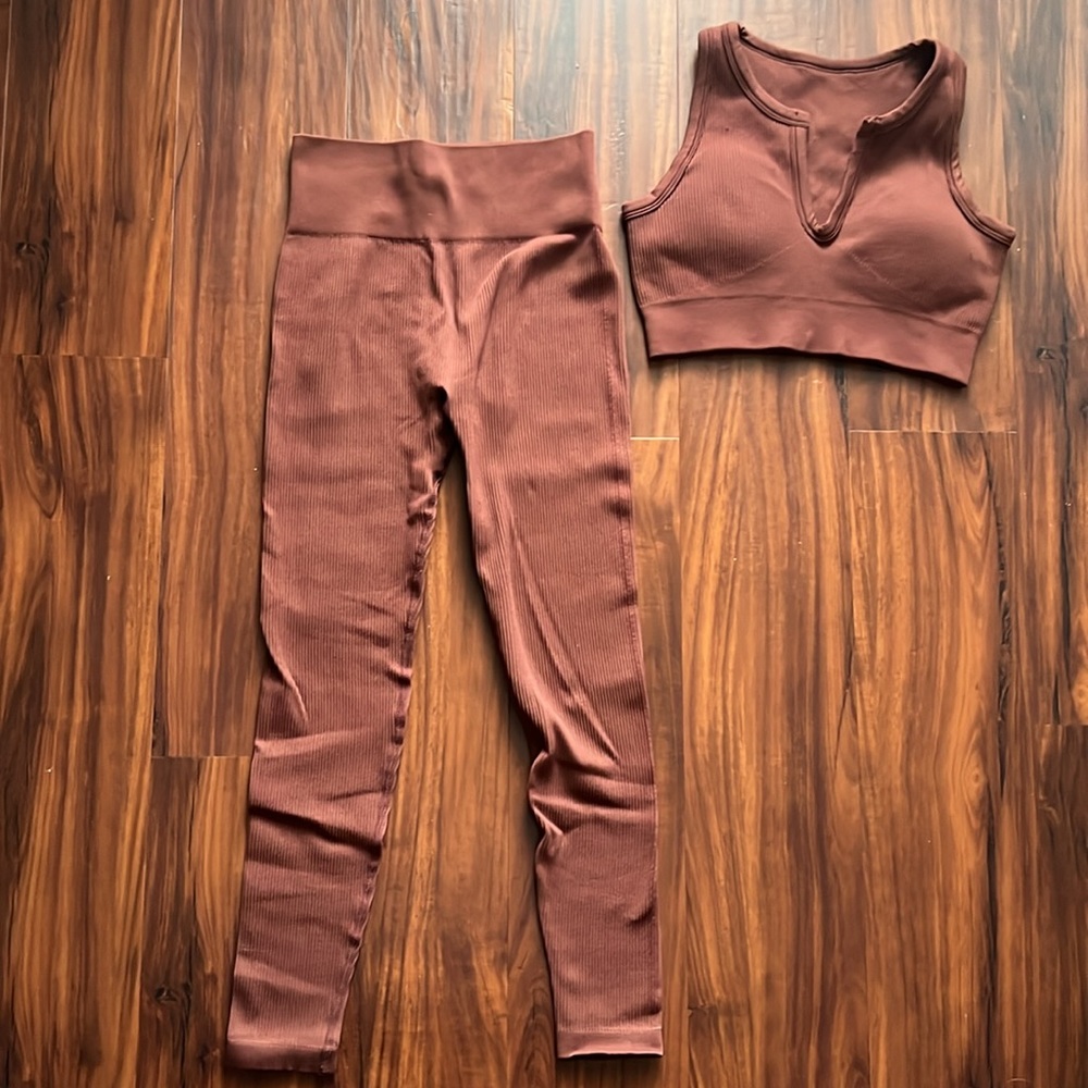 Two Piece Workout Set - Picture 3 of 3